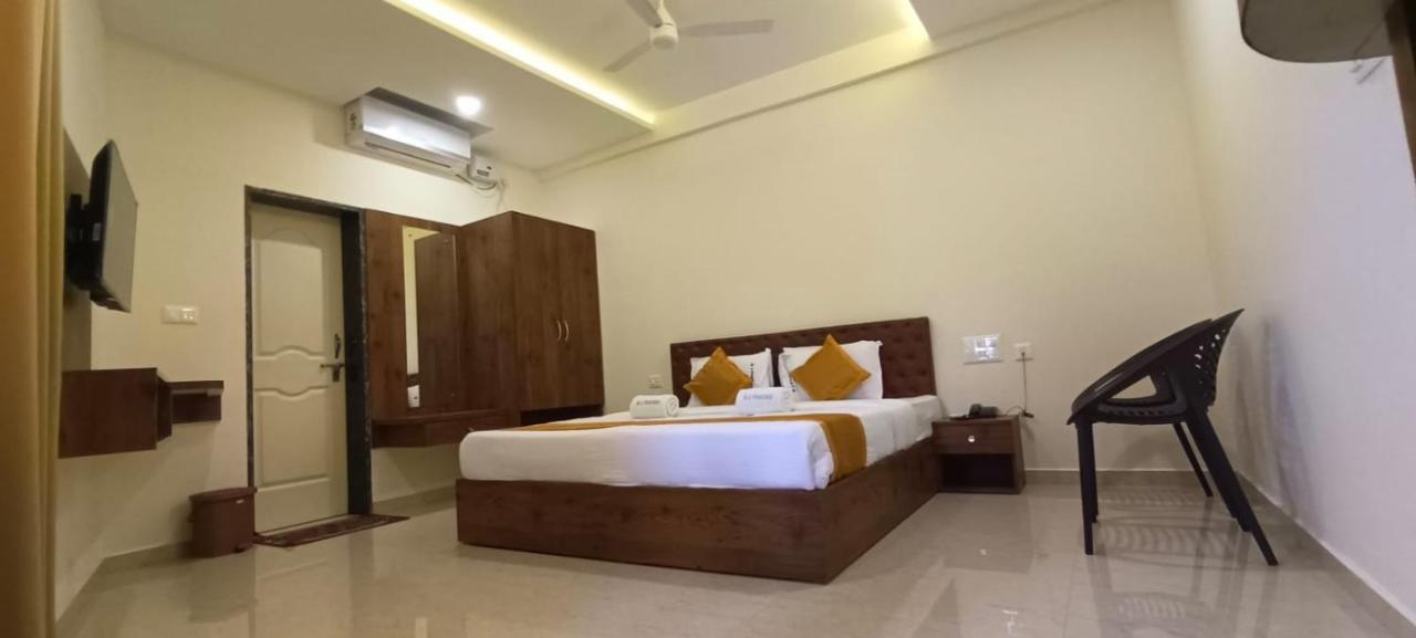 Hotel Rajdhani Mangaluru Exterior foto